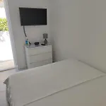 Moradia Geminada V0 - Localizacao - Privada Casa vacanze *