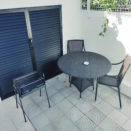 Holiday home Moradia Geminada V0 - Localizacao - Privada Quarteira
