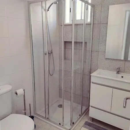 Dom wakacyjny Moradia Geminada V0 - Localizacao - Privada *