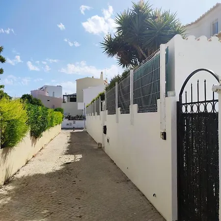 Moradia Geminada V0 - Localizacao - Privada