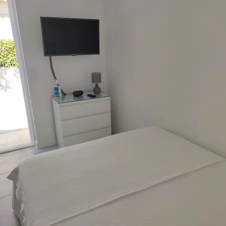 Moradia Geminada V0 - Localizacao - Privada Holiday home *