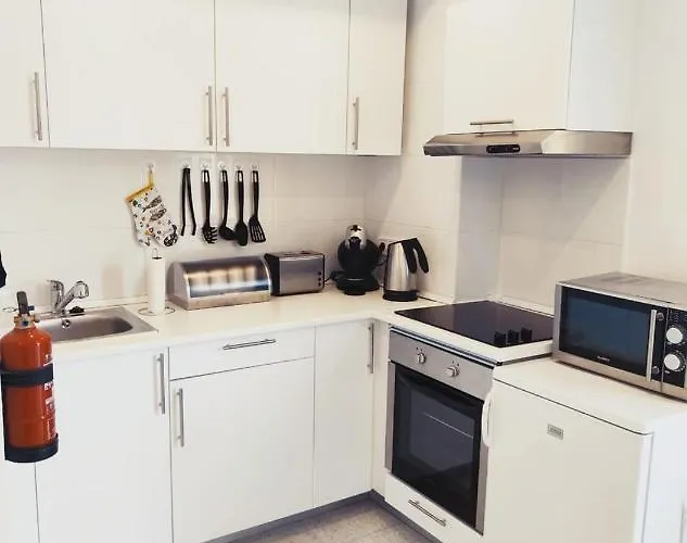 Moradia Geminada V0 - Localizacao - Privada Holiday home