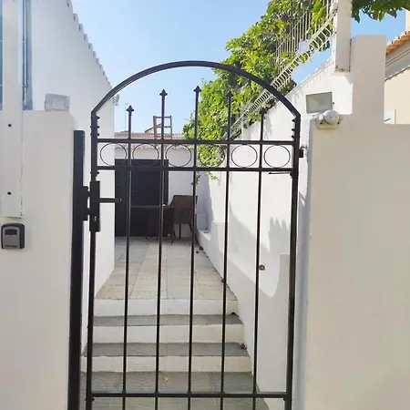בית נופש Moradia Geminada V0 - Localizacao - Privada